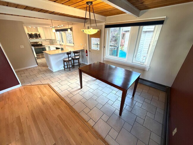 Photo - Stunning 2 Bed 1 Bath Condo Close to Downt...