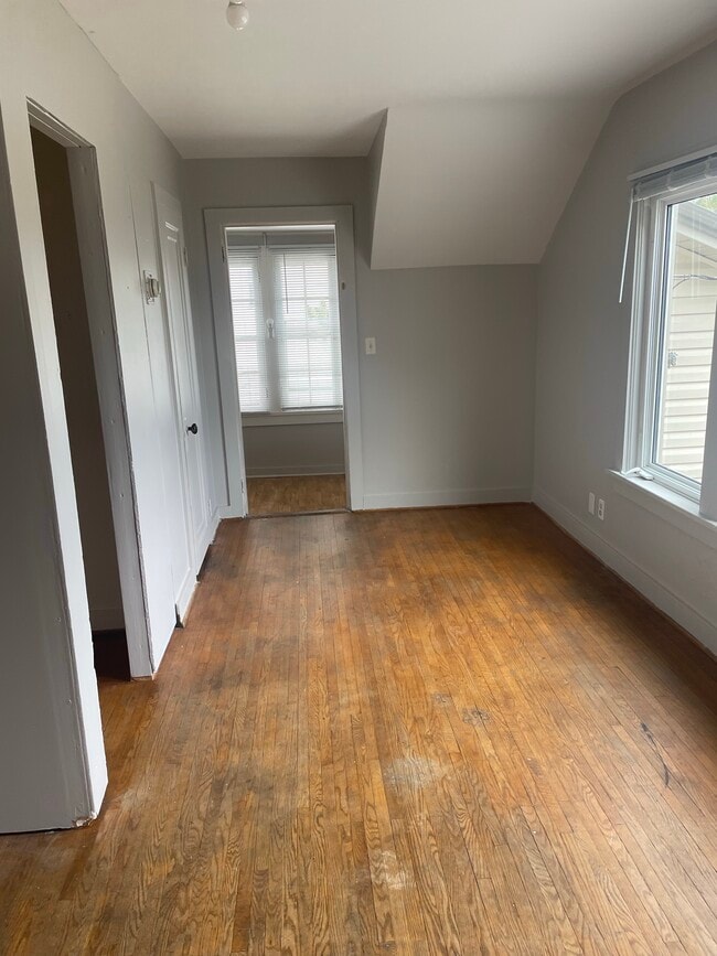 Photo - 362 W 4th St Unidad 2