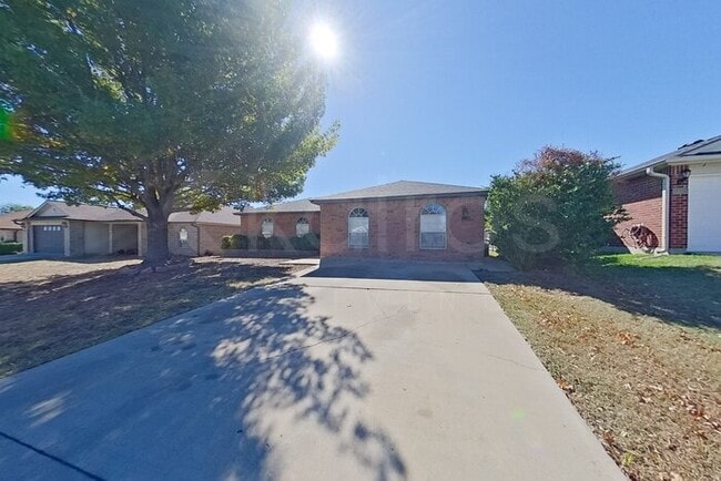 Photo - 3410 Basset Dr