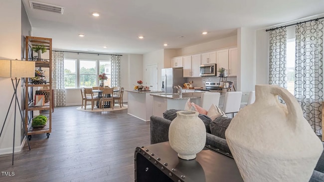 Photo - 710 Dorset Strm Dr