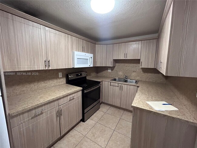 Photo - 14250 SW 62nd St Unit 302