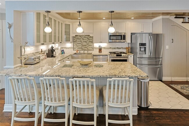 Photo - 2611 Avenue Q