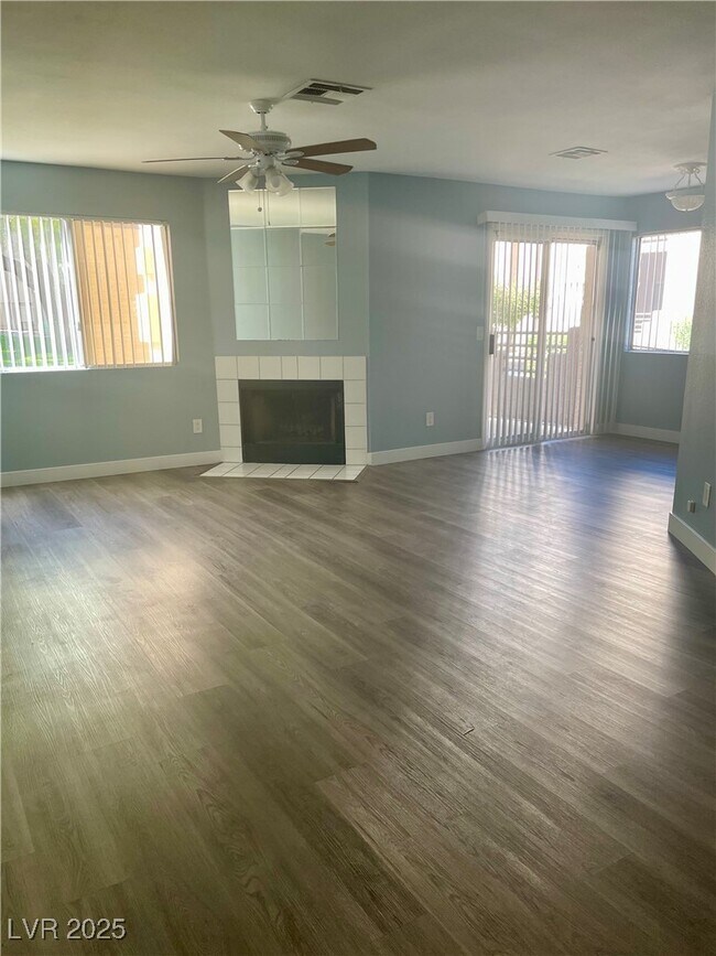 Photo - 6881 Tamarus St Unidad 101