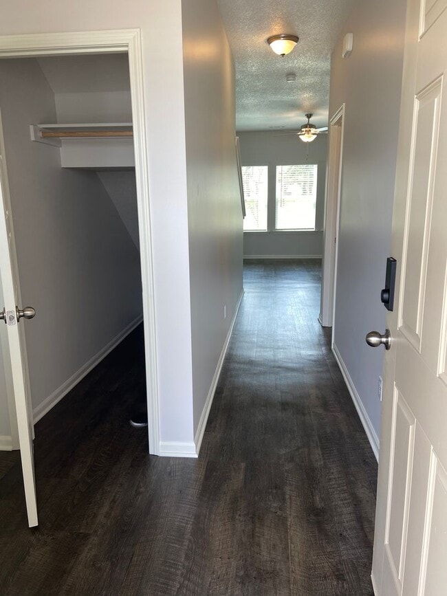 Photo - Pre-Leasing Now: Comfortable 3-Bedroom, 2.5-Bath Home in Oak Woods!