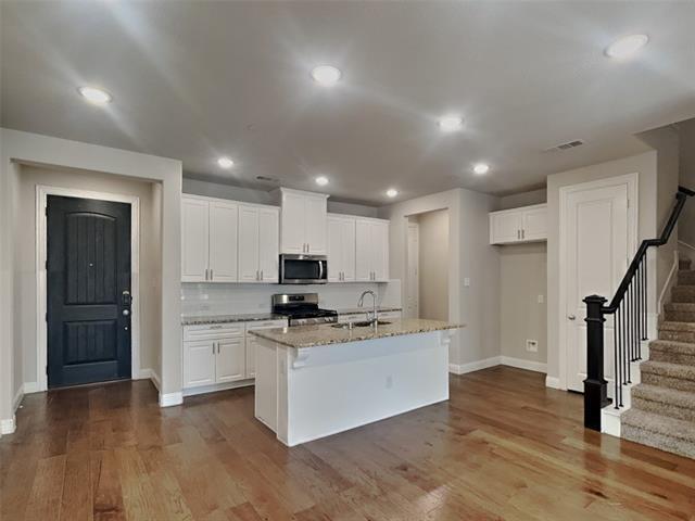 Photo - 4584 Titus Cir