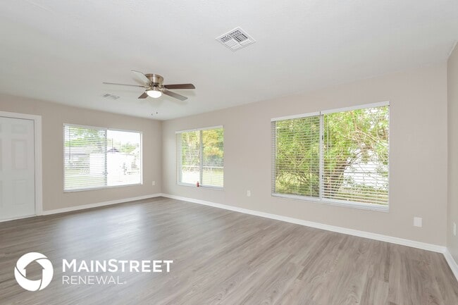 Photo - 3019 Clay Cir