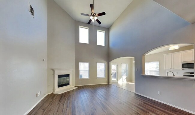 Photo - Elegant Simplicity in This Beautiful 4-Bedroom Residence