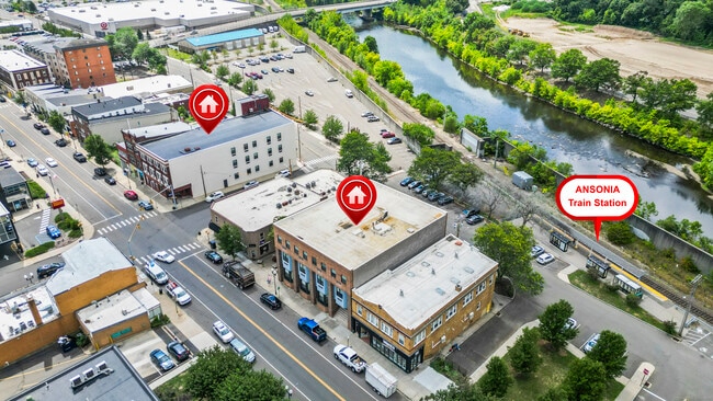 Photo - 158 Main St