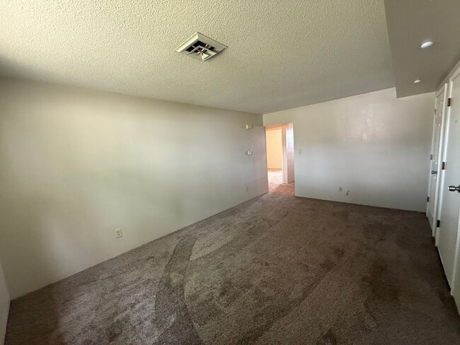 Photo - 240 Margaret Dr Unit Thompson 240 Margaret Drive 4D