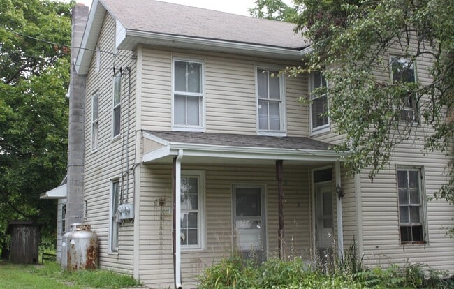 Building Photo - Semi Detached 2 Bedroom Home