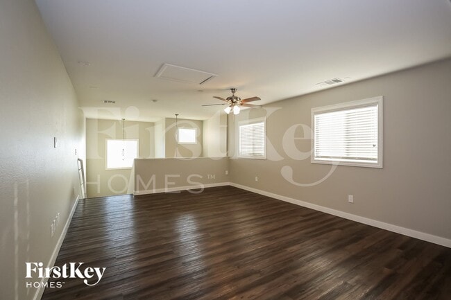 Photo - 3552 E Carisbrook Dr