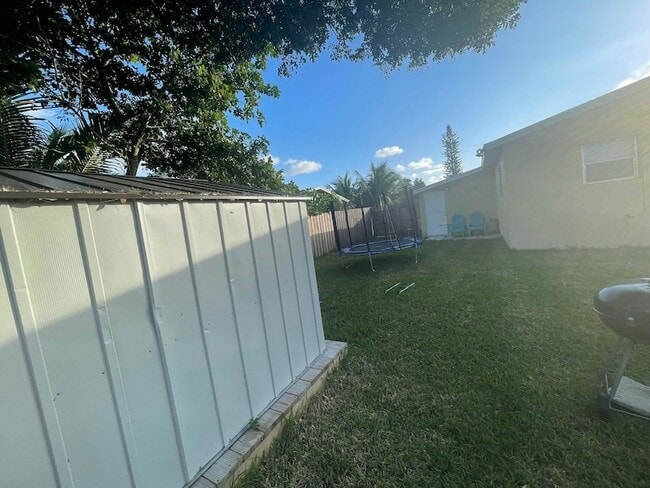 Photo - 1481 NW 2nd St