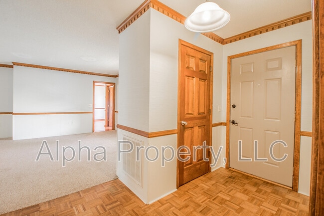 Photo - 102 Ticonderoga Dr