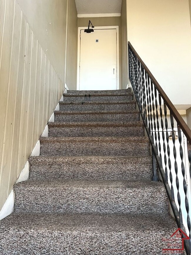 Photo - 441 Harding Pl