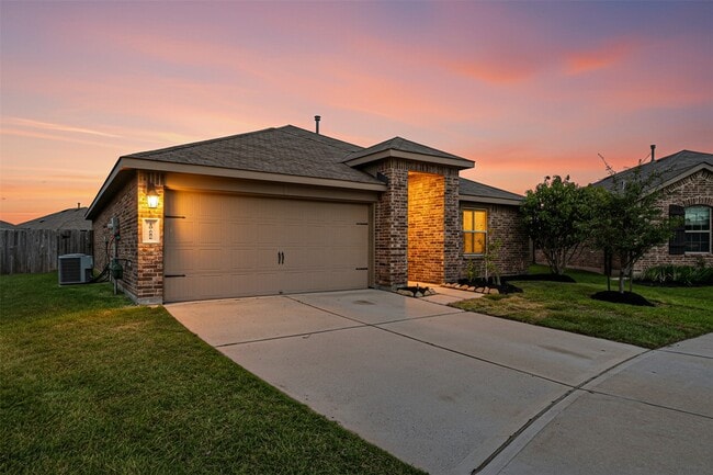 Photo - 29606 Foliage Ln