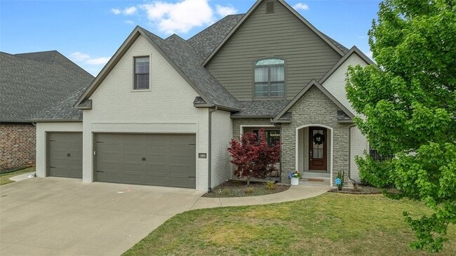 Photo - 609 SE Hendrix St