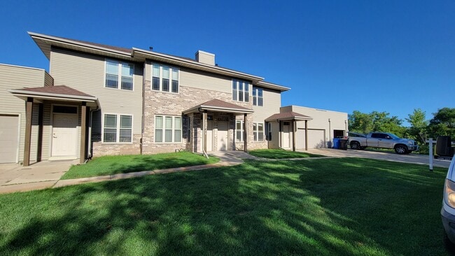 Building Photo - 6655 Windsor Commons Ave Unit 6655