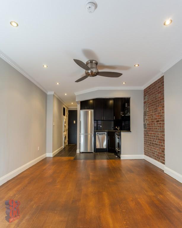 Photo - 145 E 26th St Unidad 5D