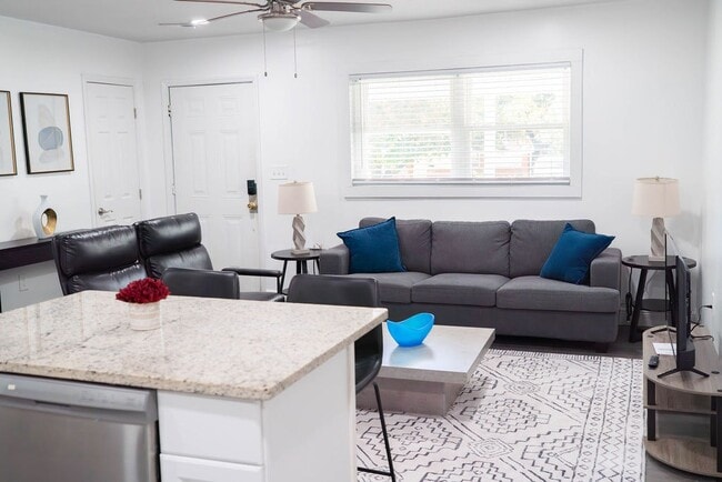 Photo - 3216 Credenza Rd