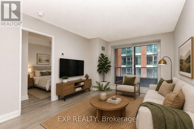 Photo - 230 King St E Unit 614
