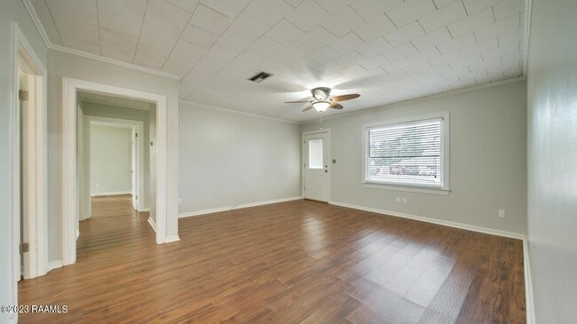 216 E Milton Ave