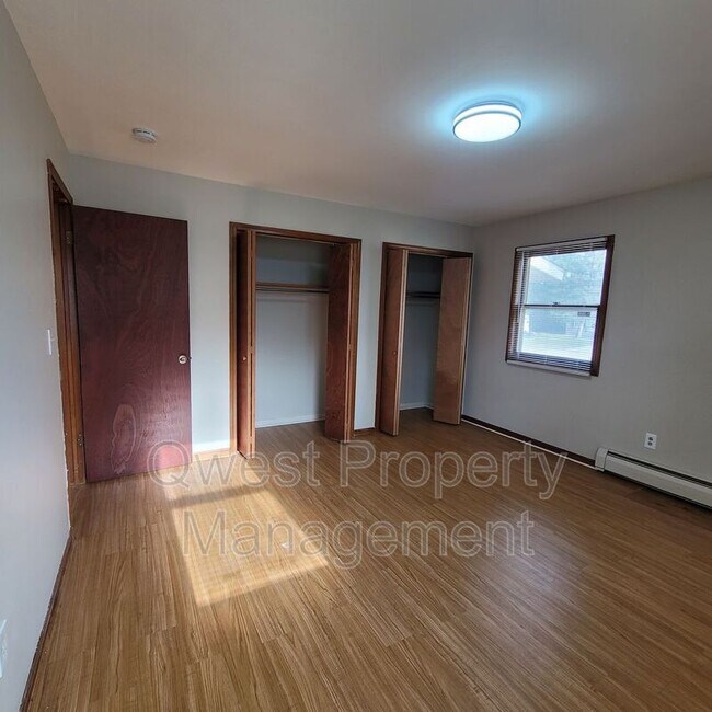 Photo - 5923 Ridgebrook Ave SE