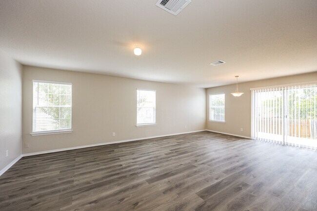 Photo - 5019 Arizona Bay