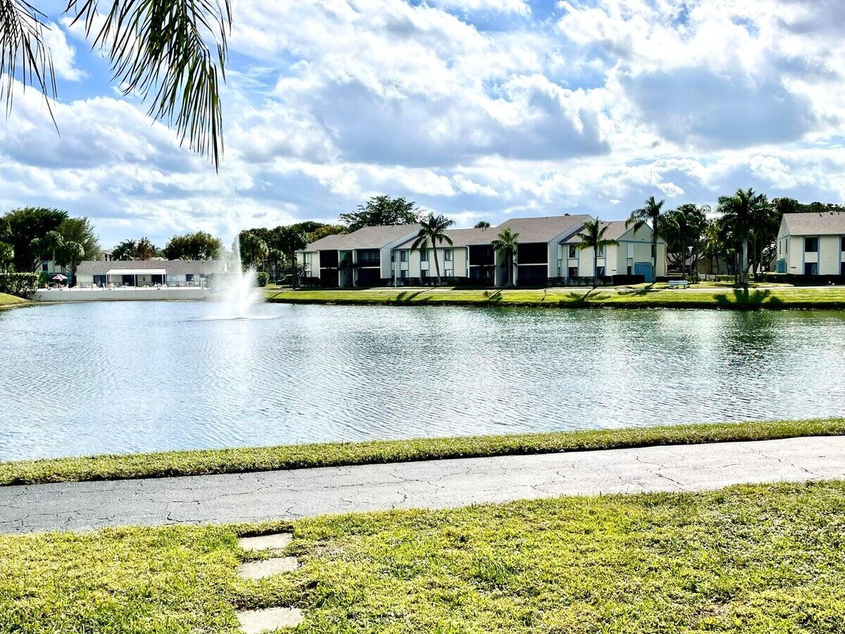 Photo - 1108 Green Pine Blvd Unit G1