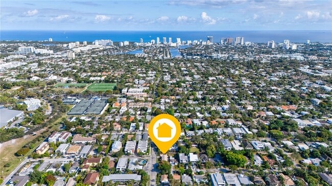 Photo - 800 NE 6th St Unit 1