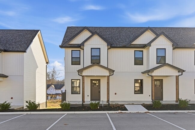 Building Photo - Macy Way - 113