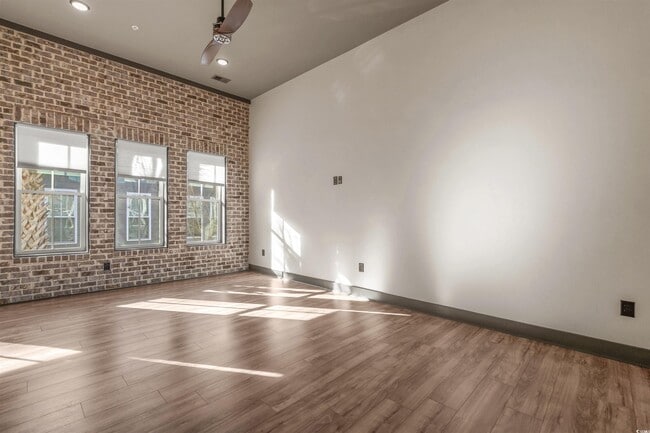 Photo - 80 Shady Oak Ln