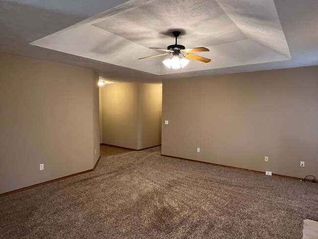 Photo - 3 Bedroom with Large Covered Deck in southwest Springfield