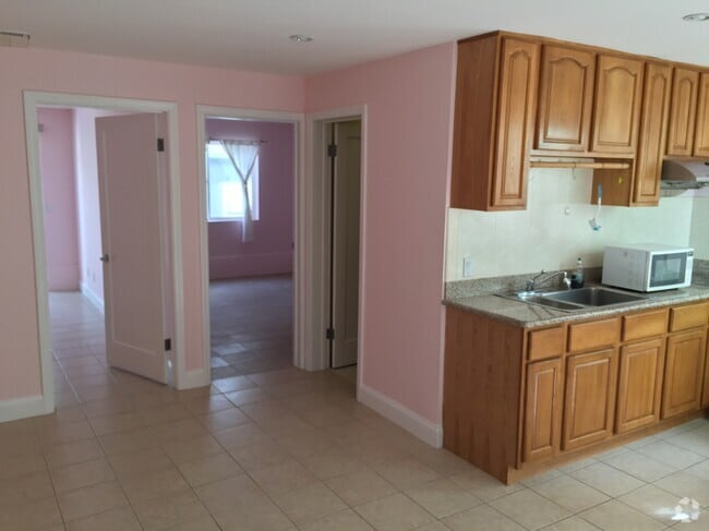 Building Photo - 2530 46th Avenue Rental