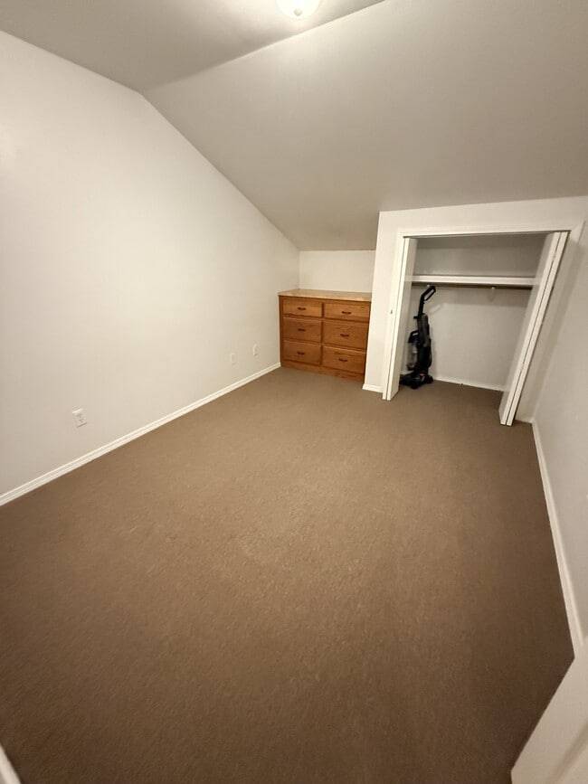Photo - 114 Rental St