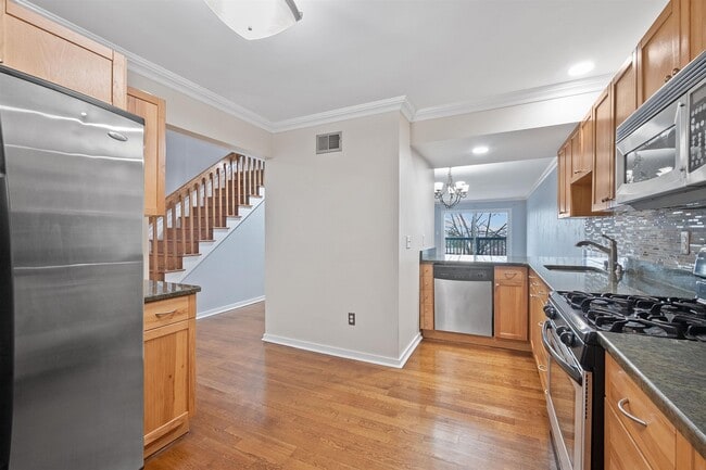 Photo - 18 Skyview Terrace