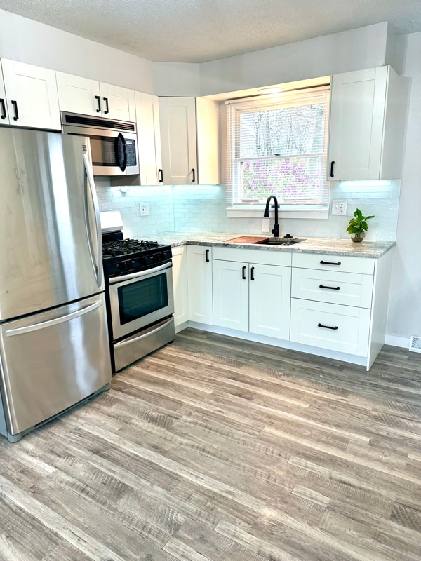 Photo - 2168 Plainfield Ave