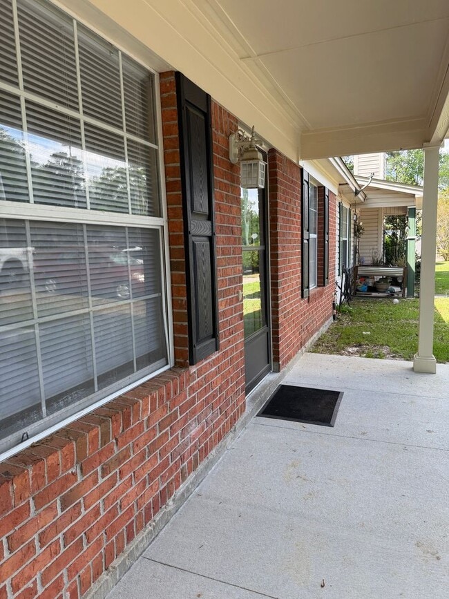 Photo - Gorgeous 2/2 newly renovated townhome available now!