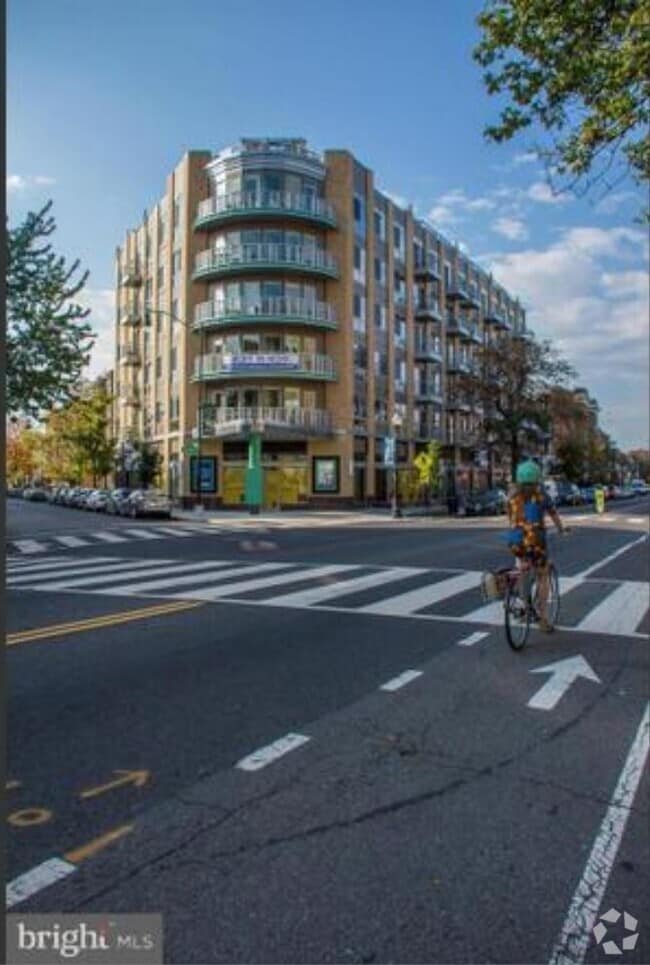 Building Photo - 2550 17th St NW Unit 502 Rental