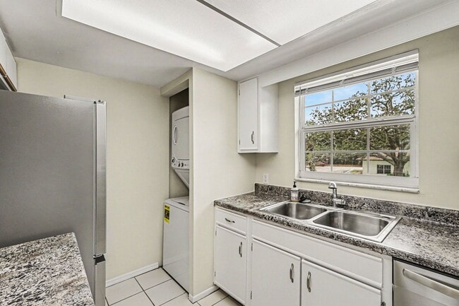 Photo - 3135 Shady Dell Ln