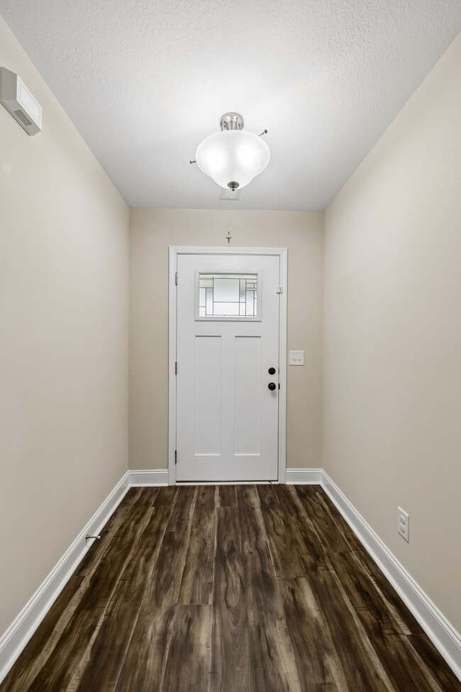 Photo - 1151 Eagles Bluff Dr