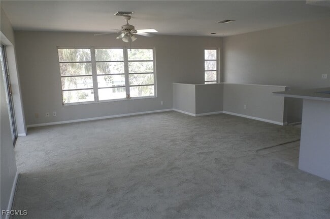 Photo - 374 Connecticut St