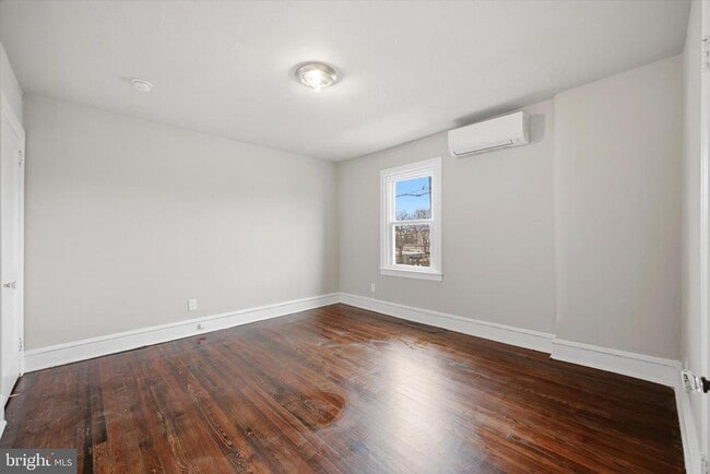 Photo - 101 N Eagle Rd