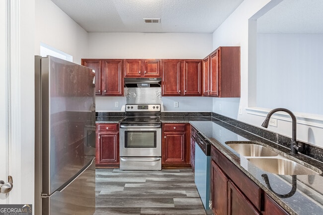 Photo - 2272 Bigwood Trail