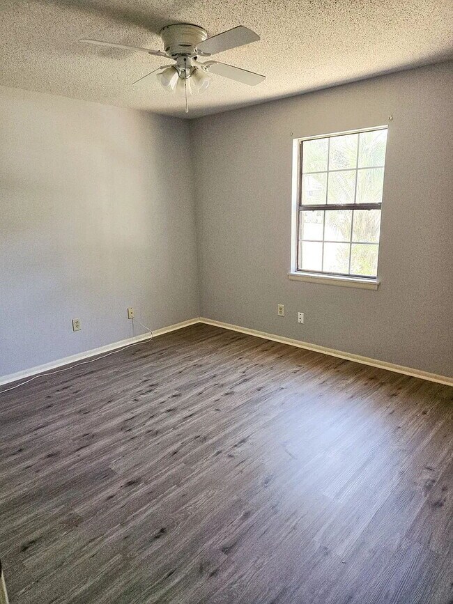 Photo - Great location. Centrally located. Unit C