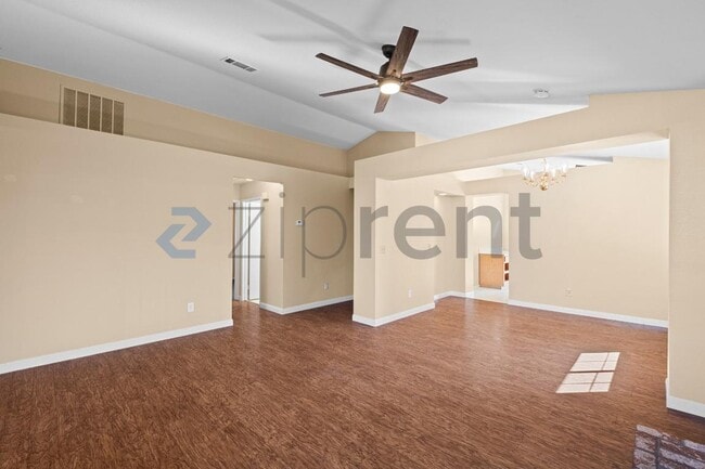 Photo - 1205 Silk Oak Dr