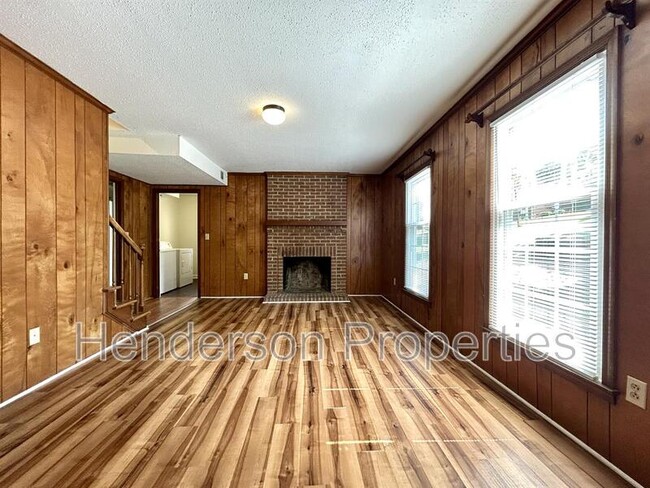 Photo - 9211 Robert Frost Ln