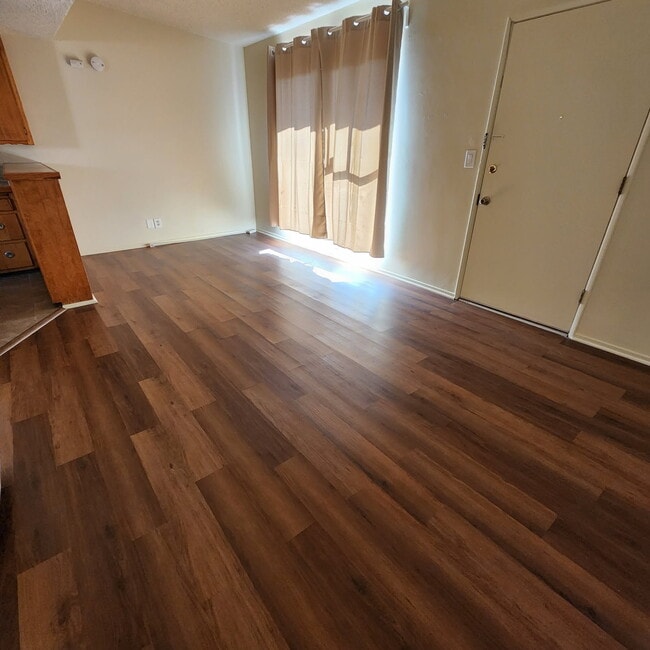 Building Photo - 9826 San Miguel Ave Unit D
