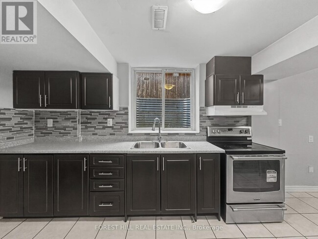 Photo - 51 Hadfield Cir