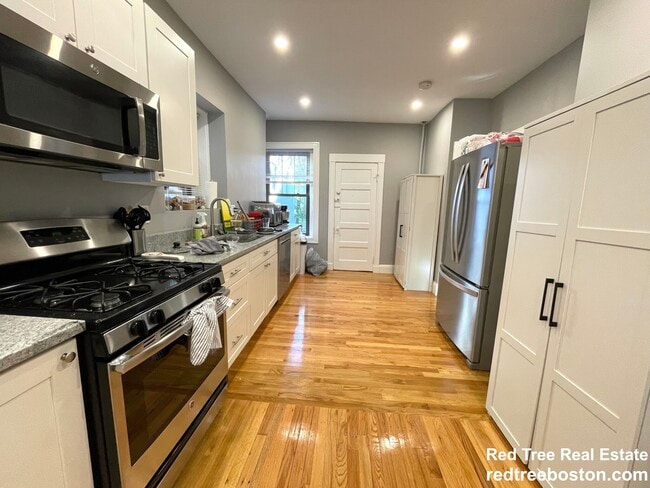 Photo - 48 Englewood Ave Unit 2