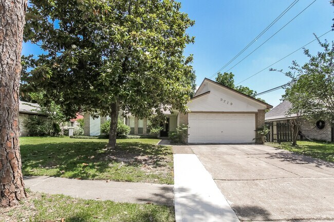 Photo - 3719 Lemon Tree Ln